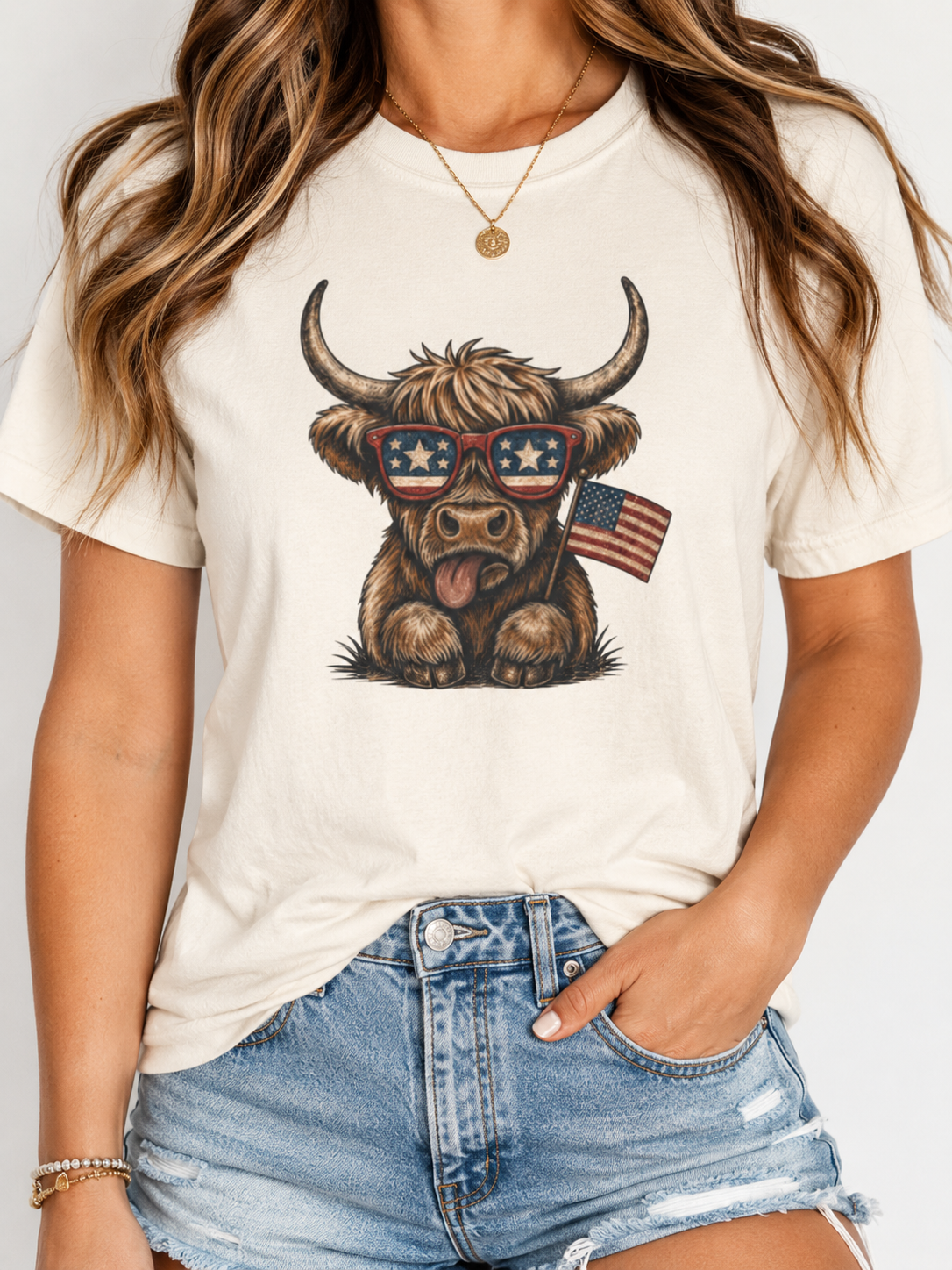 Patriotic Highland Cow T-Shirt | American Flag Sunglasses